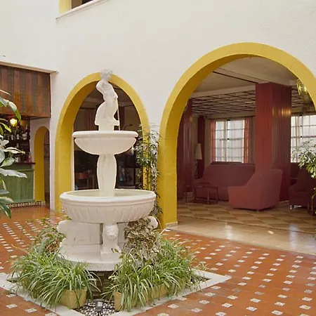 Hotell Kross Goya 3*